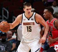 一个单词就罚25000美元，严不严？网友：咱CBA真学不来