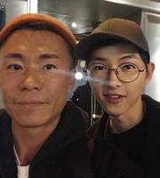 宋仲基在巴黎近况公开,《我人生》朴施厚SNS发帅照 宋仲基在巴黎近况公开,《我人生》朴施厚SNS发帅照